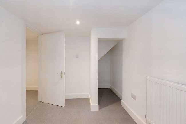 230C High Road Leytonstone, Leytonstone, London, E11 3HU 1