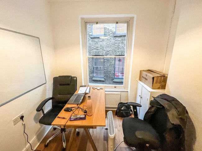 87 Leonard Street, London, EC2A 4QS 2