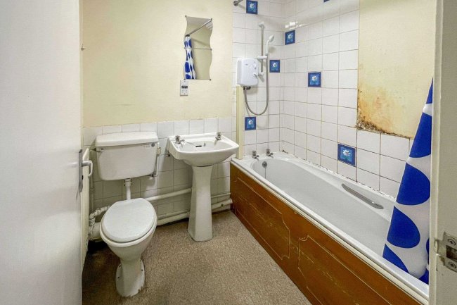 35 Northumberland Court, 2 Duke Street, Banbury, Oxfordshire, OX16 4NJ 9