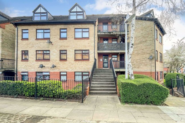 35 Northumberland Court, 2 Duke Street, Banbury, Oxfordshire, OX16 4NJ 9