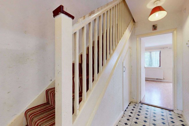 37 Magpie Close, Forest Gate, London, E7 9DE 1