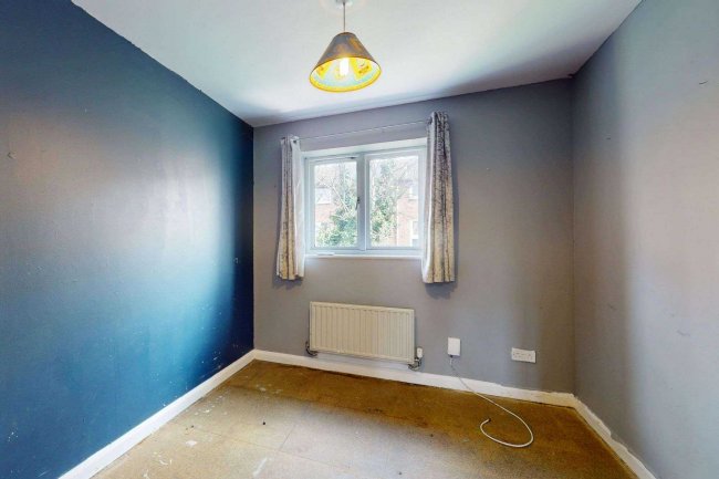 37 Magpie Close, Forest Gate, London, E7 9DE 1