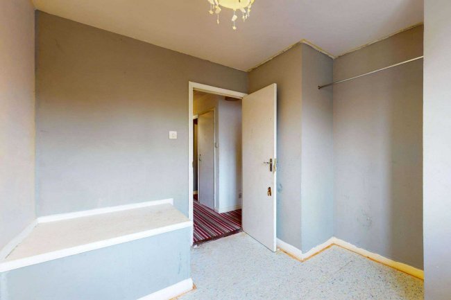 37 Magpie Close, Forest Gate, London, E7 9DE 1