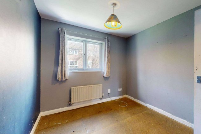 37 Magpie Close, Forest Gate, London, E7 9DE 1