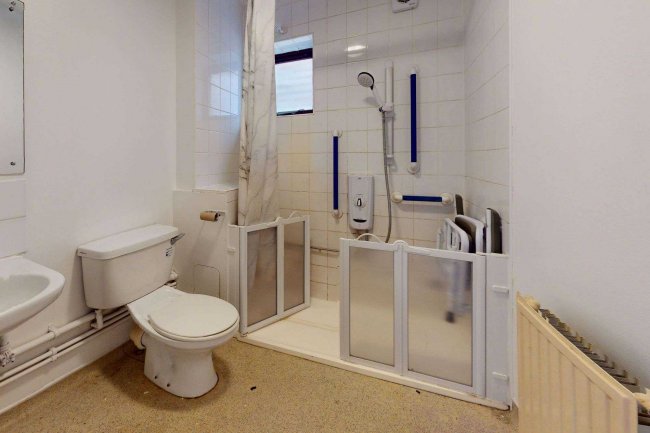 37 Magpie Close, Forest Gate, London, E7 9DE 1