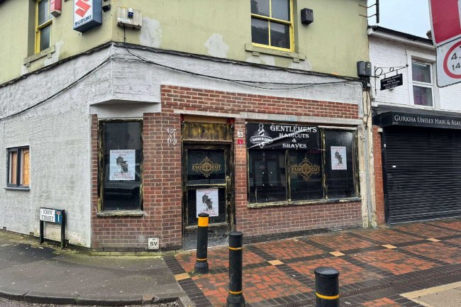 49 Fleet Street, Swindon, Wiltshire SN1 1RE 4