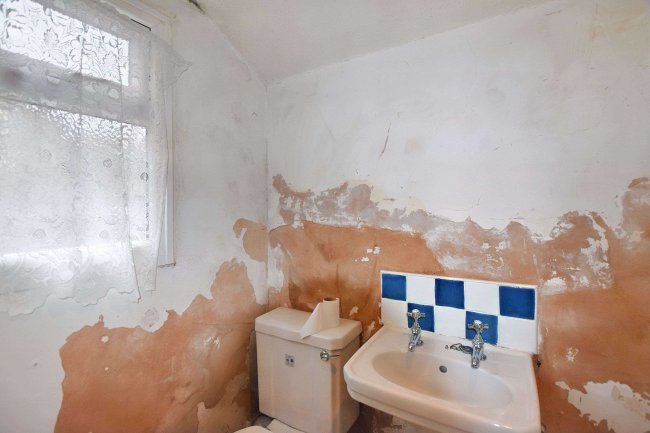 283 Brook Street, Erith, DA8 1EB 3