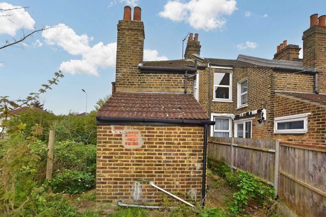 283 Brook Street, Erith, DA8 1EB 3