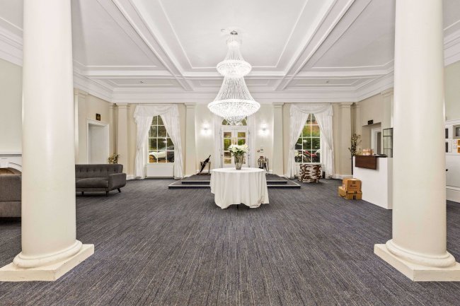 Hillingdon House, Wren Avenue, Uxbridge, Middlesex, UB10 0FD 2