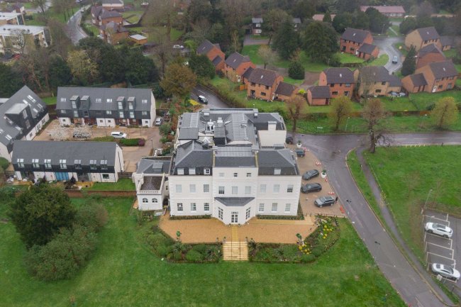 Hillingdon House, Wren Avenue, Uxbridge, Middlesex, UB10 0FD 2