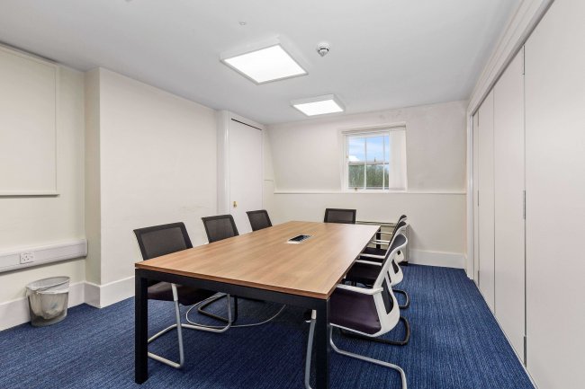 Hillingdon House, Wren Avenue, Uxbridge, Middlesex, UB10 0FD 2