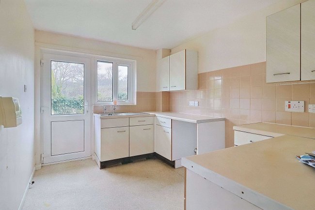 9 Attwood Close, Alderholt, Fordingbridge, SP6 3DH 9