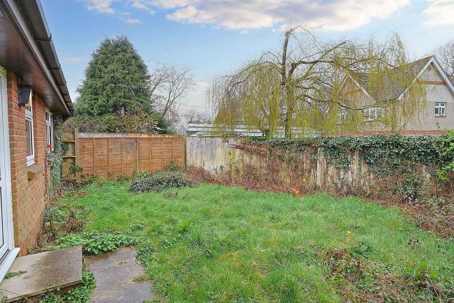 9 Attwood Close, Alderholt, Fordingbridge, SP6 3DH 9