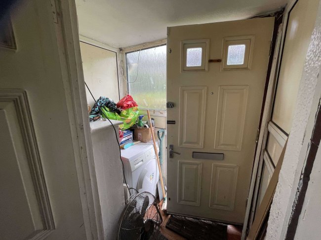 6 Carrfield Close, Little Hulton, Manchester, M38 0DN 2