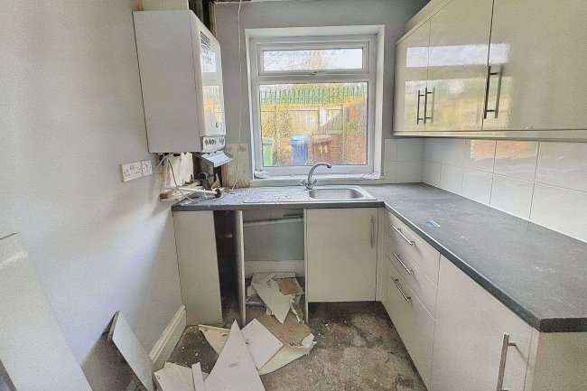 11 Frederick Street, Goldthorpe, Rotherham, S63 9NH 3