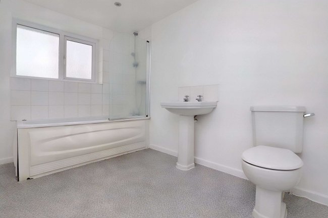 59 Sandbrook Road, Southport PR8 3JF 5