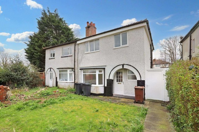 59 Sandbrook Road, Southport PR8 3JF 5