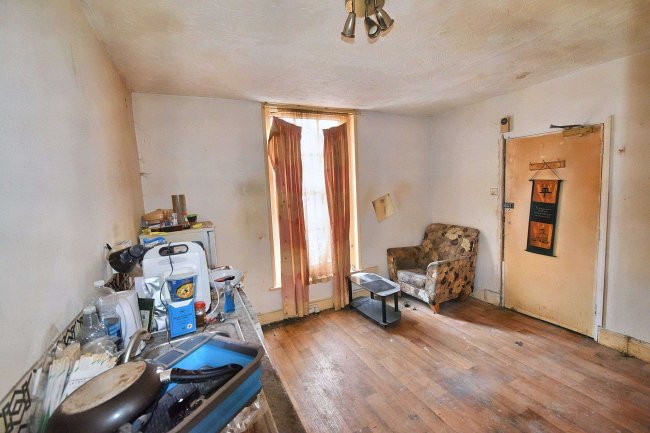 25b St Georges Street, Ipswich, Suffolk, IP1 3NF 2