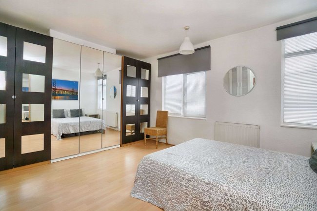 304 Hucknall Road, Nottingham, Nottinghamshire, NG5 1FG 8