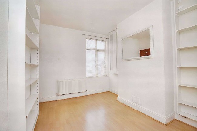 304 Hucknall Road, Nottingham, Nottinghamshire, NG5 1FG 8