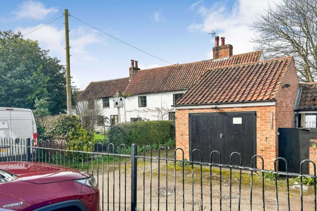 21 Long Acre, Bingham, Nottinghamshire, NG13 8AF 5