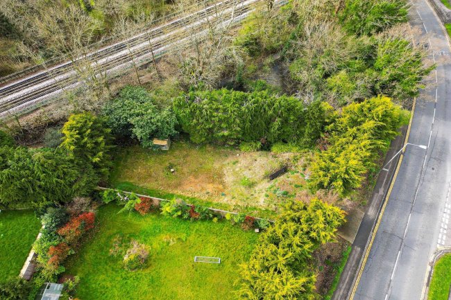 1 Oakington Avenue, Little Chalfont, Buckinghamshire, HP6 6SY 10