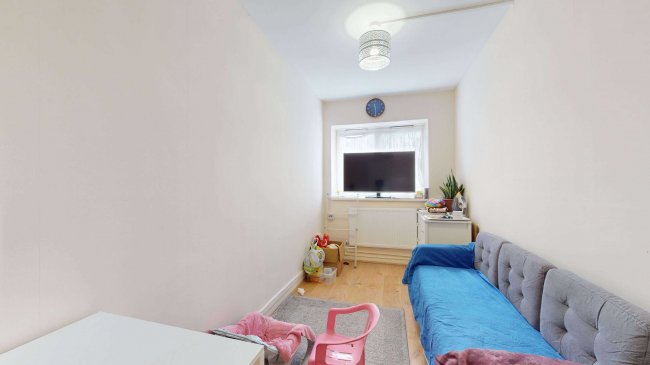 Flat 17 Landin House, Thomas Road, Poplar, London, E14 7AN 1