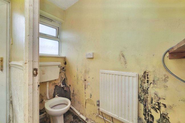 29 Brampton Gardens, Eynesbury, St Neots, Cambridgeshire, PE19 2DU 6