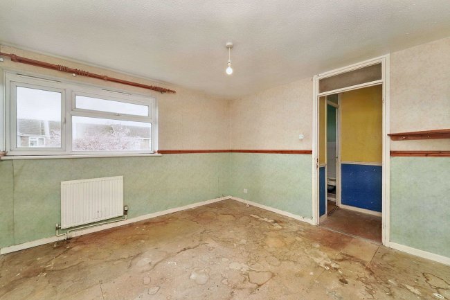 29 Brampton Gardens, Eynesbury, St Neots, Cambridgeshire, PE19 2DU 6