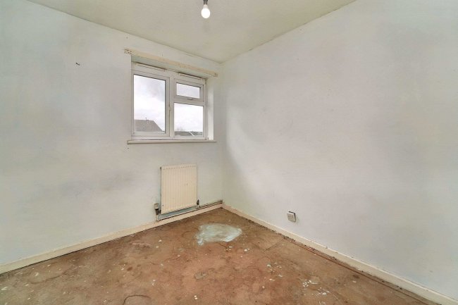 29 Brampton Gardens, Eynesbury, St Neots, Cambridgeshire, PE19 2DU 6