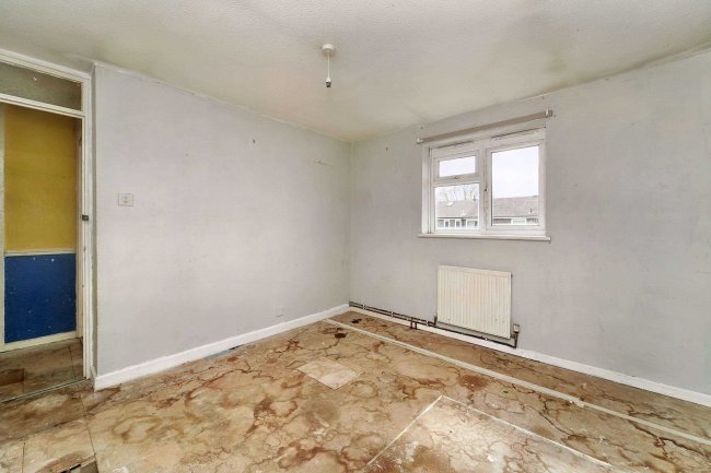 29 Brampton Gardens, Eynesbury, St Neots, Cambridgeshire, PE19 2DU 6