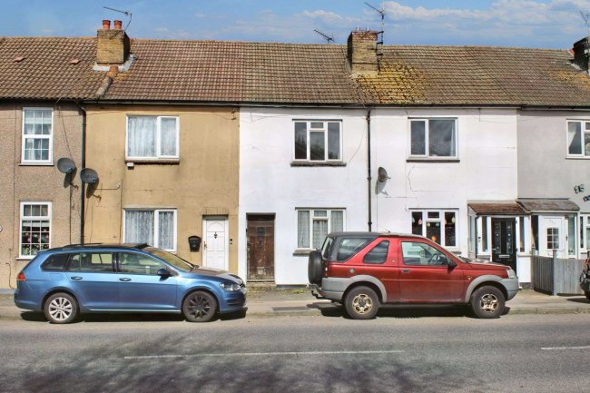 303 High Street, Gillingham, Kent, ME8 8DS 7