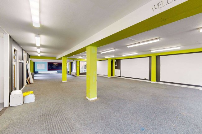 79/81 High Street, Godalming, GU7 1AW 8