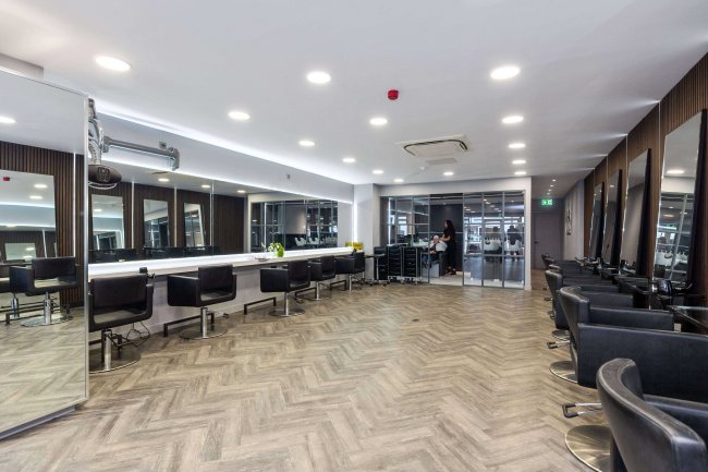 79/81 High Street, Godalming, GU7 1AW 8