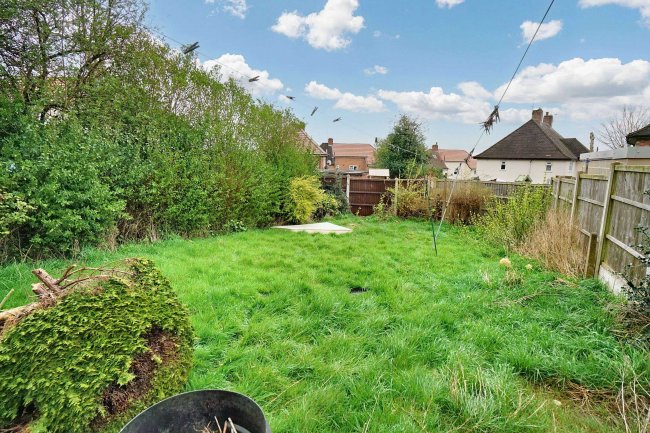 92 Beauvale Drive, Ilkeston, Derbyshire, DE7 8SJ 9