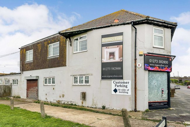 36 South Coast Road, Peacehaven, East Sussex, BN10 8SU 7