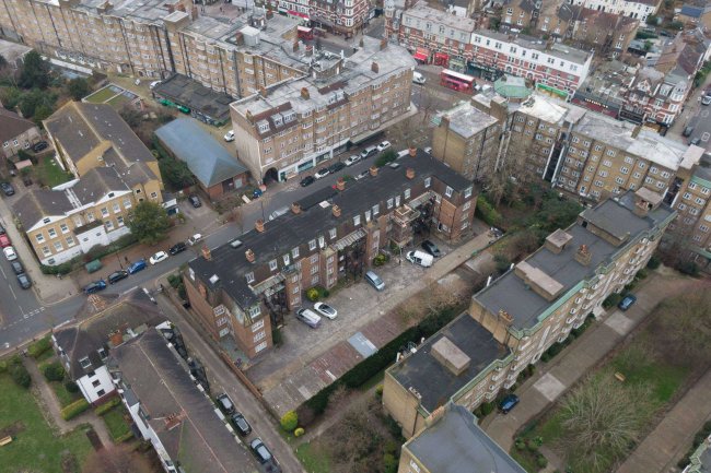 Endsleigh Mansions, Leigham Avenue, Streatham, London, SW16 2DP 4