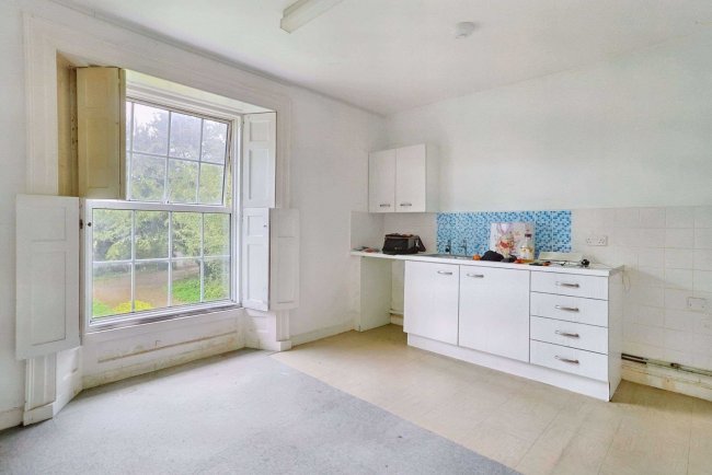 1–5 The Old Rectory, Iwerne Courtney, Dorset DT11 8RF 3