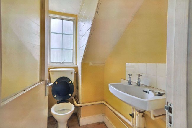 1–5 The Old Rectory, Iwerne Courtney, Dorset DT11 8RF 3