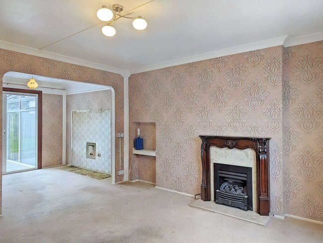 48 Marion Crescent, Orpington, BR5 2HD 7