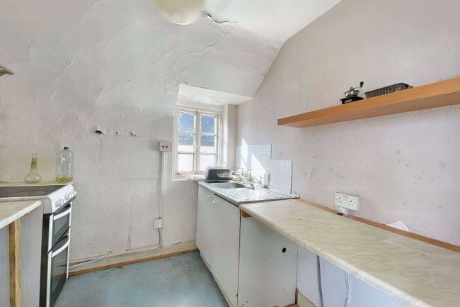 11 Queens Terrace, Exeter, EX4 4HR 10