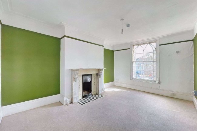 11 Queens Terrace, Exeter, EX4 4HR 10