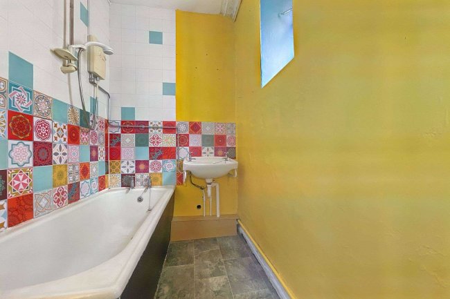 11 Queens Terrace, Exeter, EX4 4HR 10