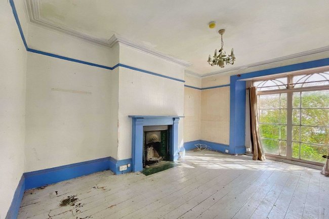 11 Queens Terrace, Exeter, EX4 4HR 10