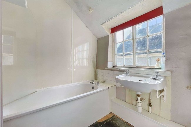 11 Queens Terrace, Exeter, EX4 4HR 10