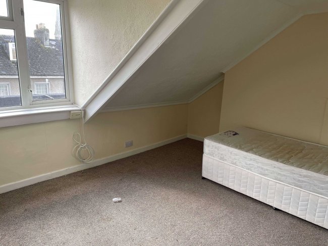 280 North Road West, Plymouth, Devon PL1 5DQ 5