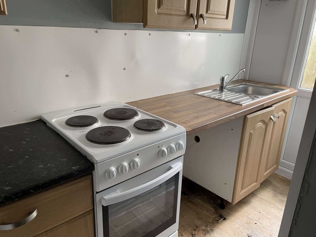 280 North Road West, Plymouth, Devon PL1 5DQ 5