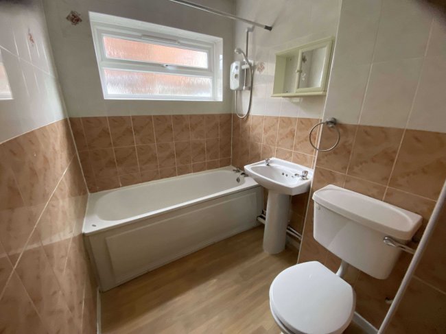 Apartments 2 3 6 10 & 11 Lewes House, 6 Lewes Road, Eastbourne, East Sussex, BN21 2BZ 8