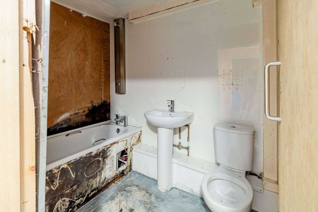 Bank Hall Farm, Swanlow Lane, Winsford, CW7 4BP 8