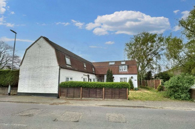 45 High Street, Milton, CB24 6DF 8